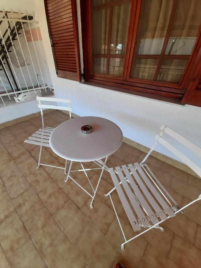 Adorable 2 Floors Two Bedroom Vacation Maisonette Nea Poteidaia Exterior photo